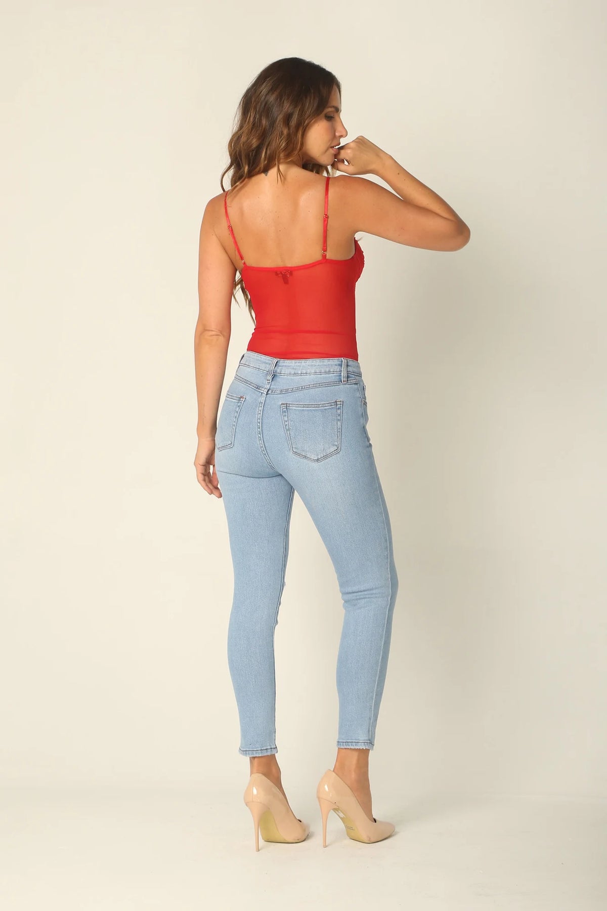 Body Corset Con Copa y Accesorio
