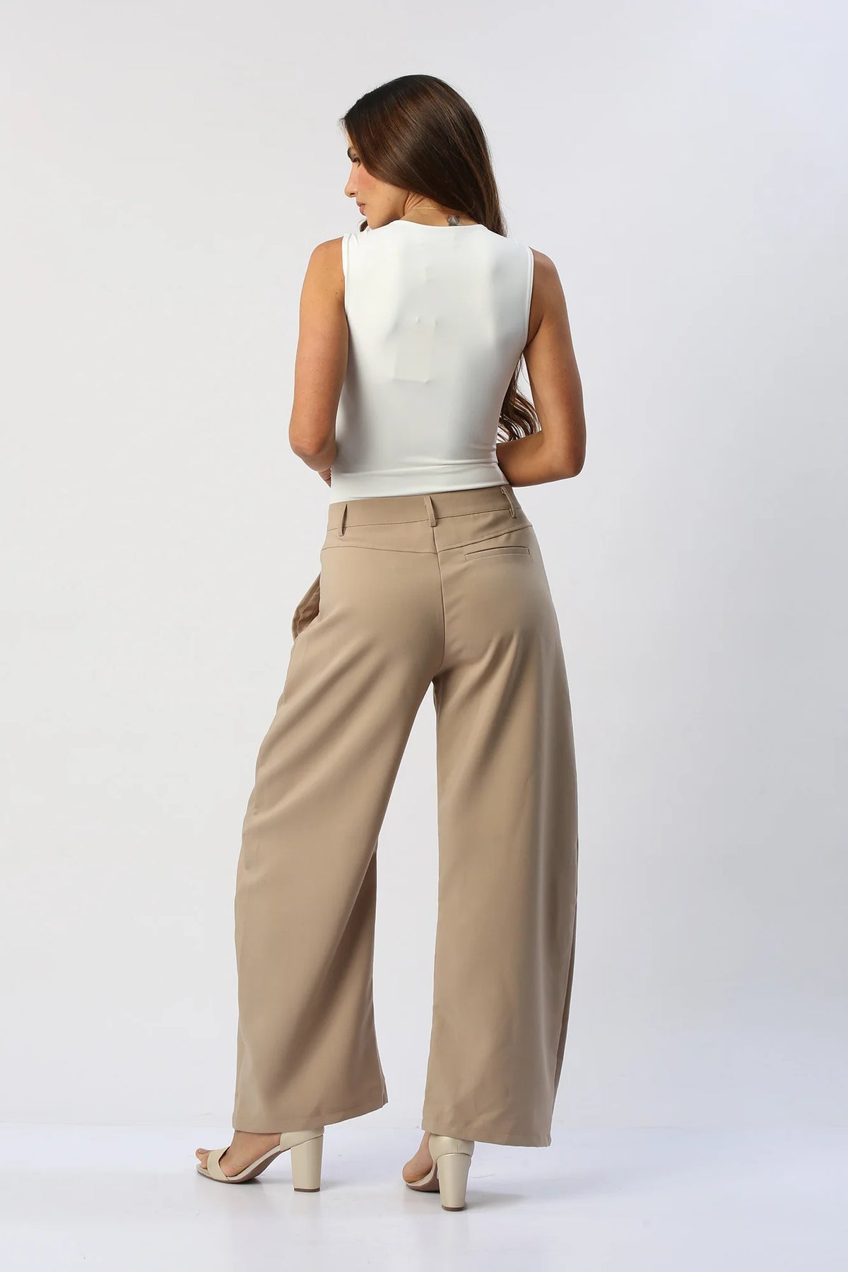 Pantalón Barrel Tiro Medio