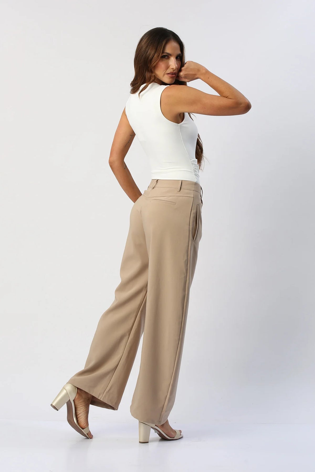 Pantalón Barrel Tiro Medio