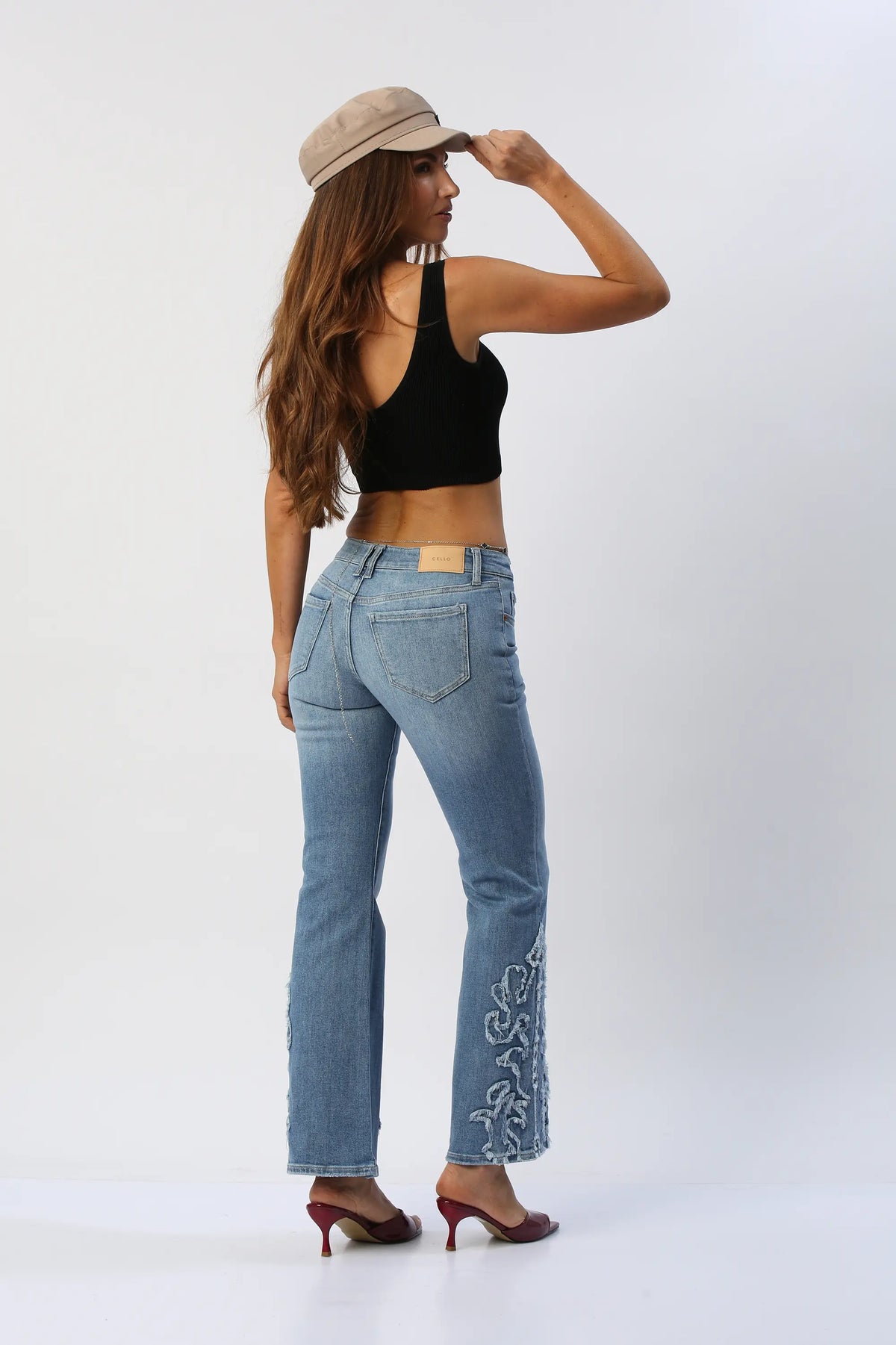 Blusa Crop En Rib Con Escote