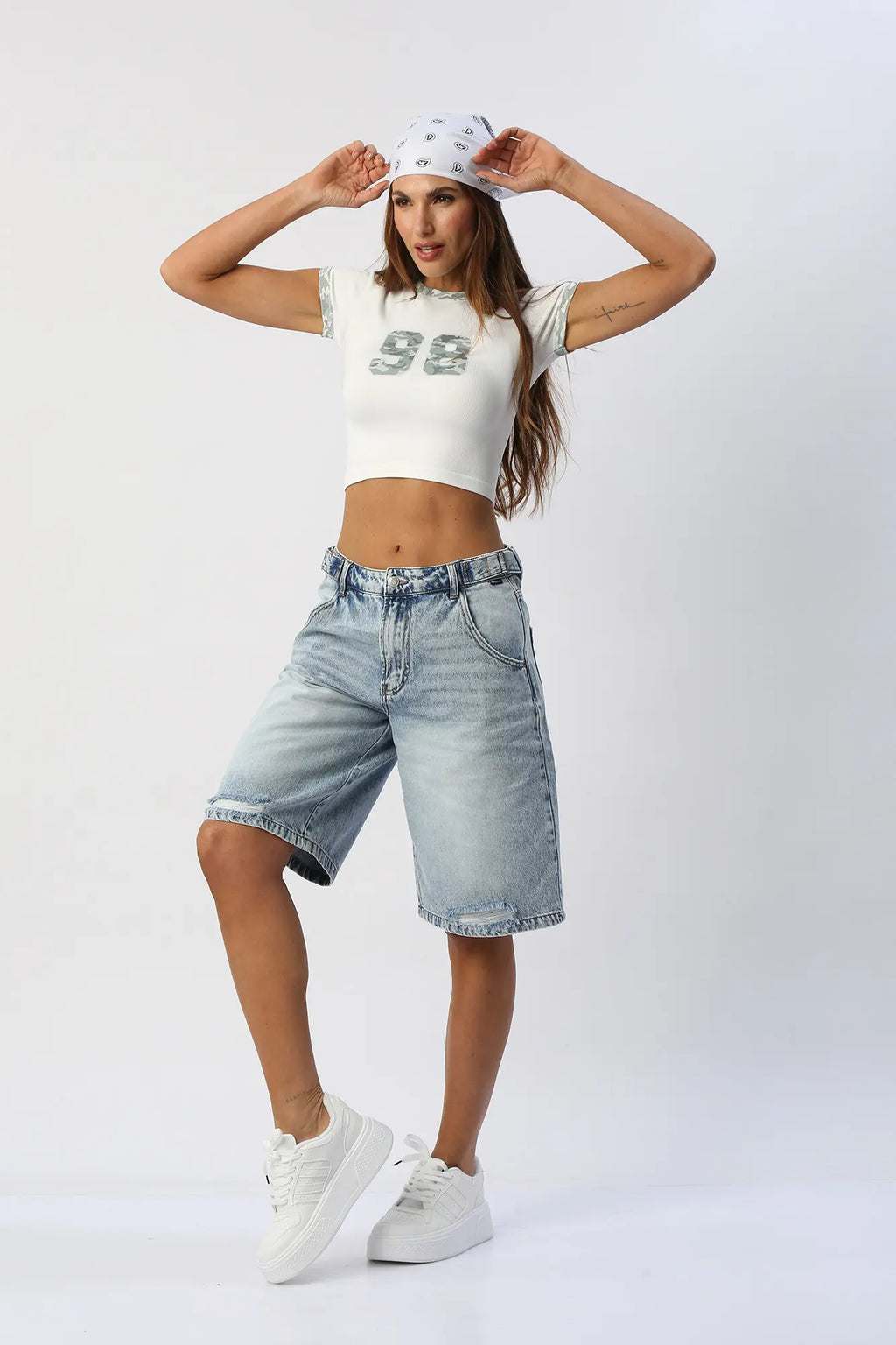 Blusa Crop Estilo Baby Tee ANWD