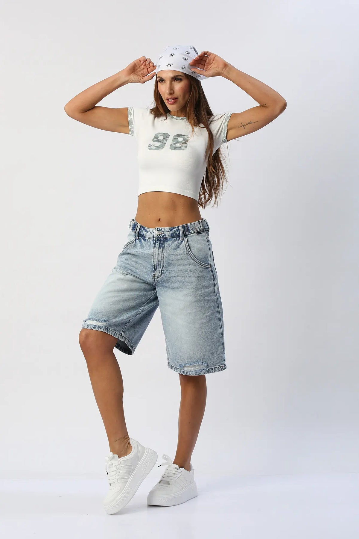 Blusa Crop Estilo Baby Tee ANWD
