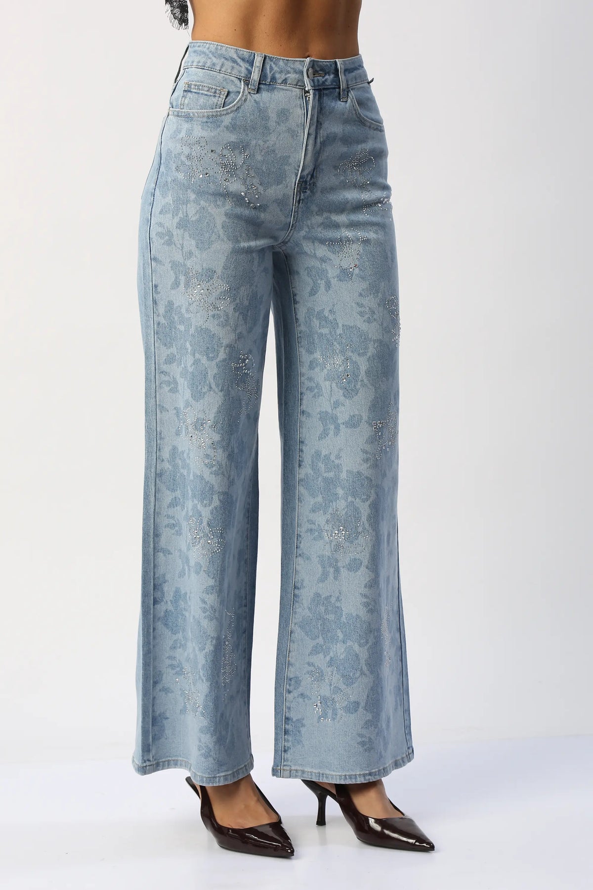 Jean Wide Leg Con Flores Estampadas y Piedras CELLO