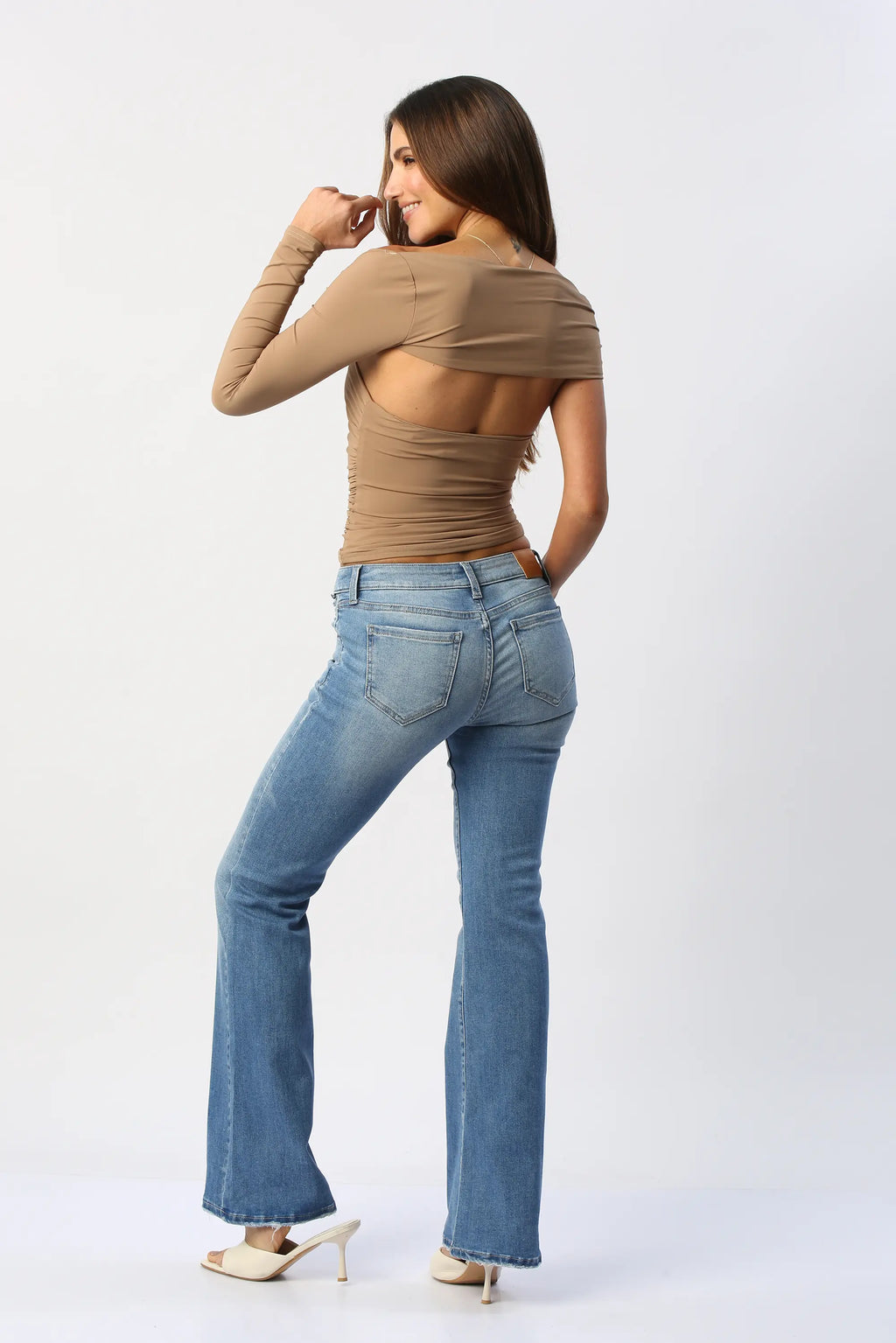 Jeans Flare Clásico Tiro Bajo CELLO