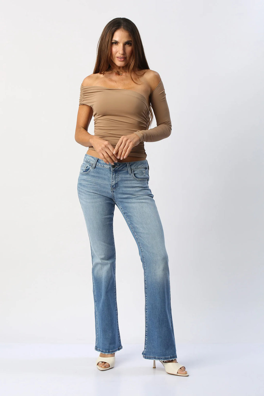 Blusa Asimétrica de Una Manga con Espalda Abierta