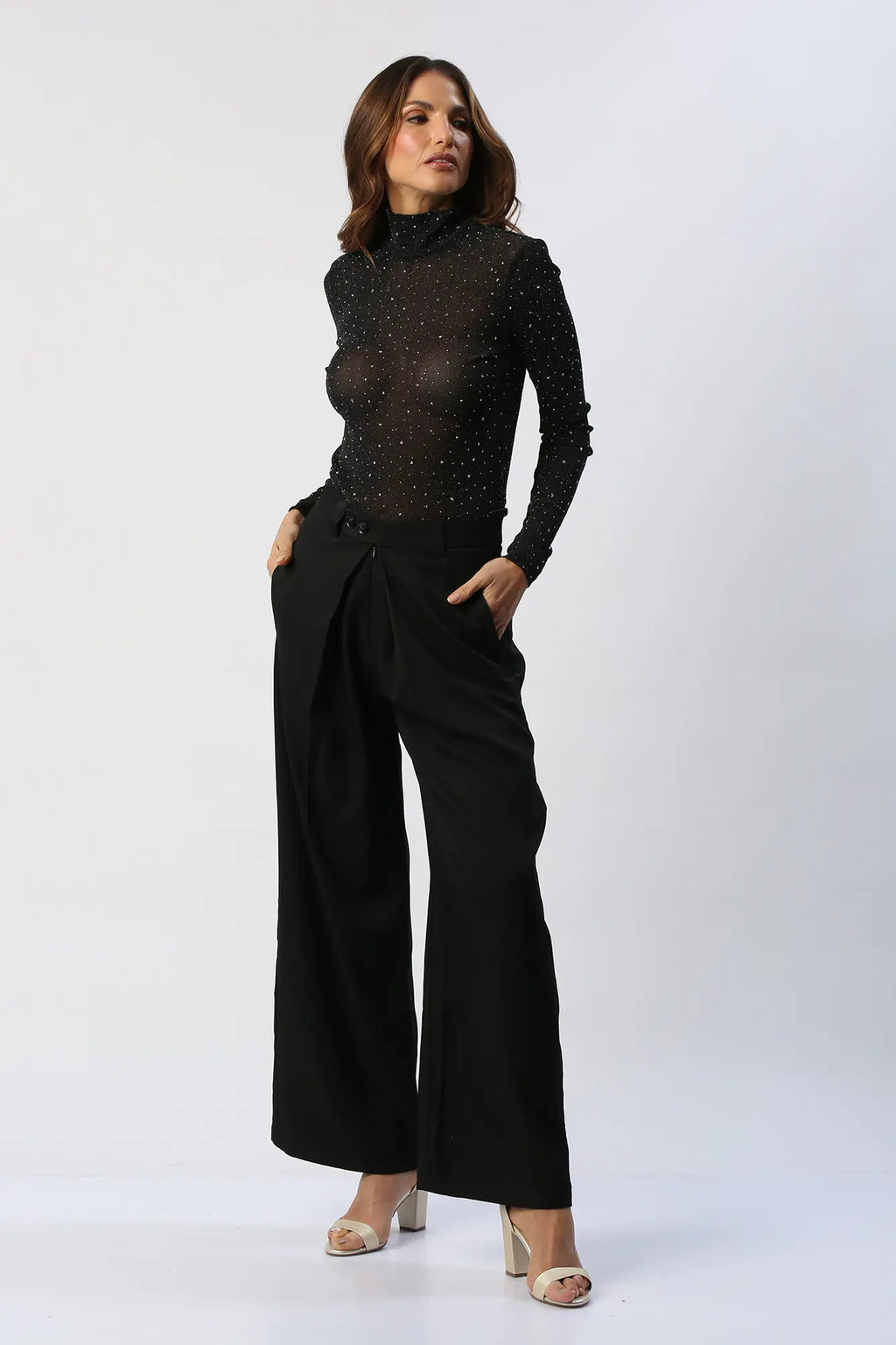 Pantalon Tipo Palazzo Tiro Medio Con Silueta Amplia