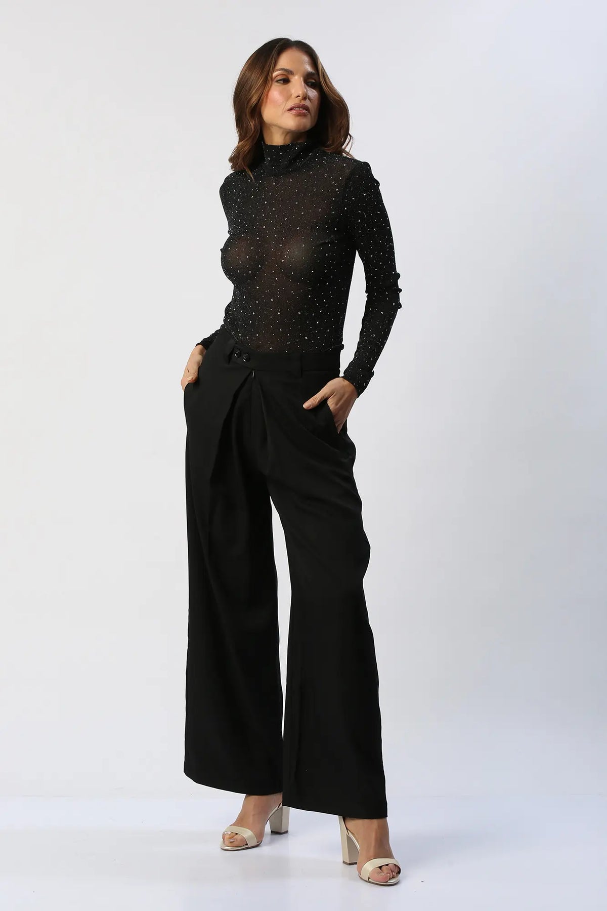Pantalon Tipo Palazzo Tiro Medio Con Silueta Amplia