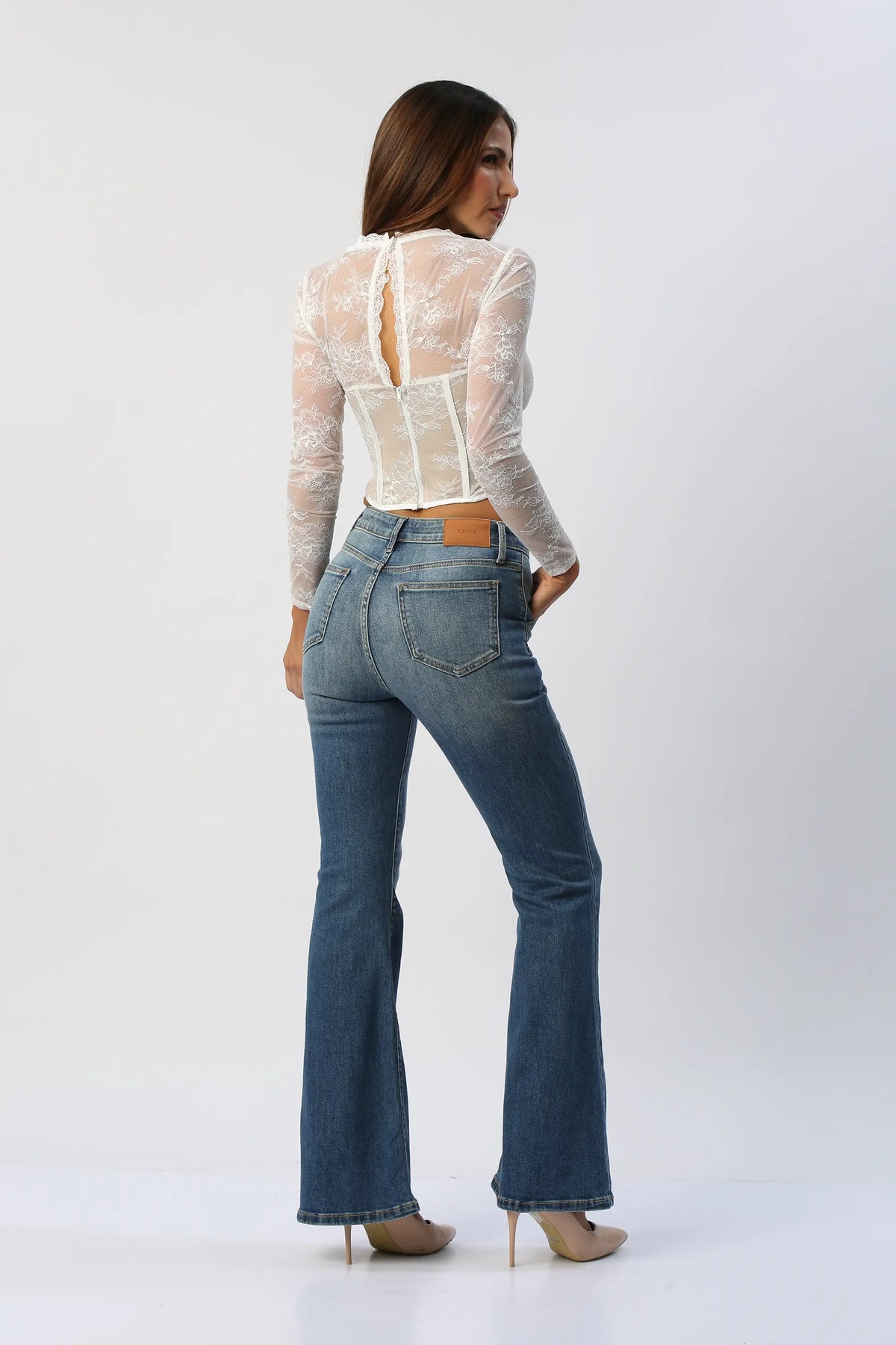 Jean Flare Tiro Alto Costura Doble En Bolsillos CELLO