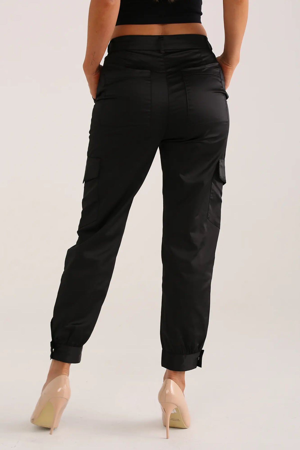 Pantalón Jogger Con Bolsillos En Satín LA BIJOU
