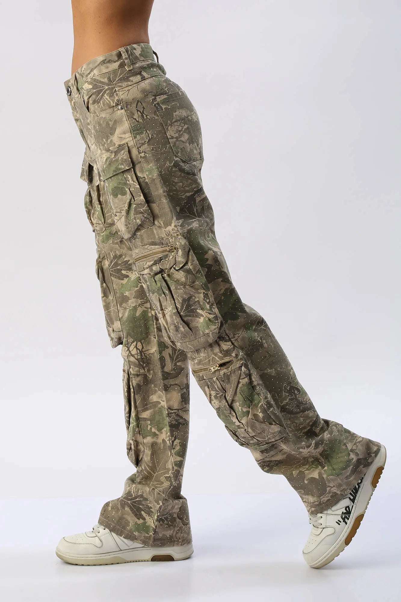 Pantalón Cargo Camuflado Con Brillos SEE SEE