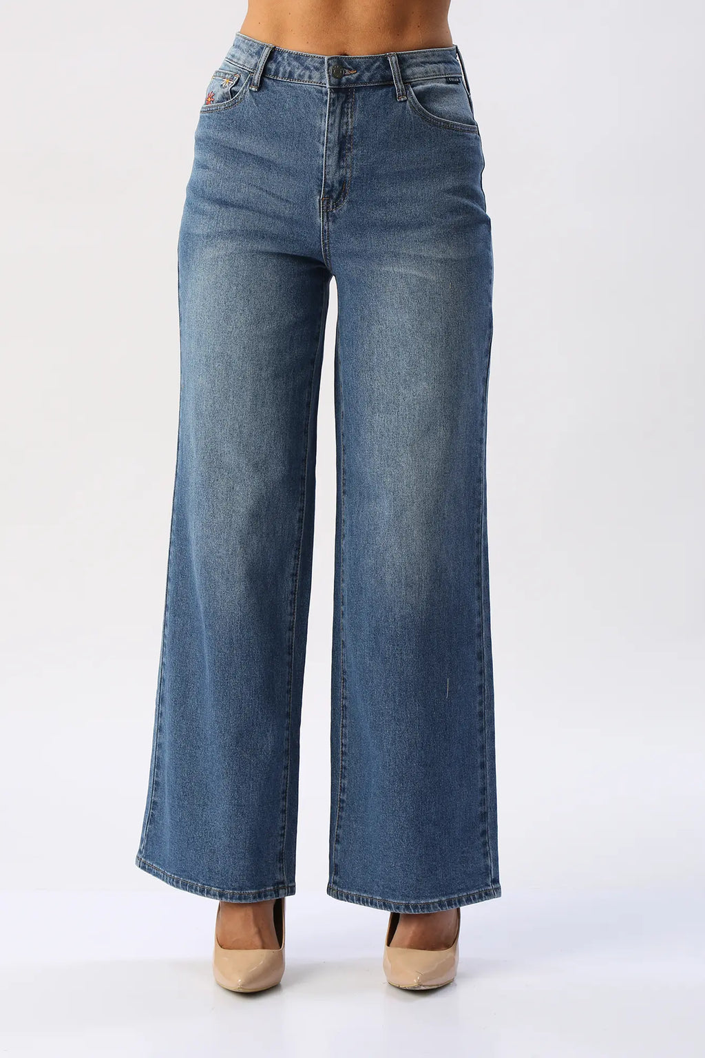 Jean Wide Leg Flores bordadas En Bolsillos CELLO