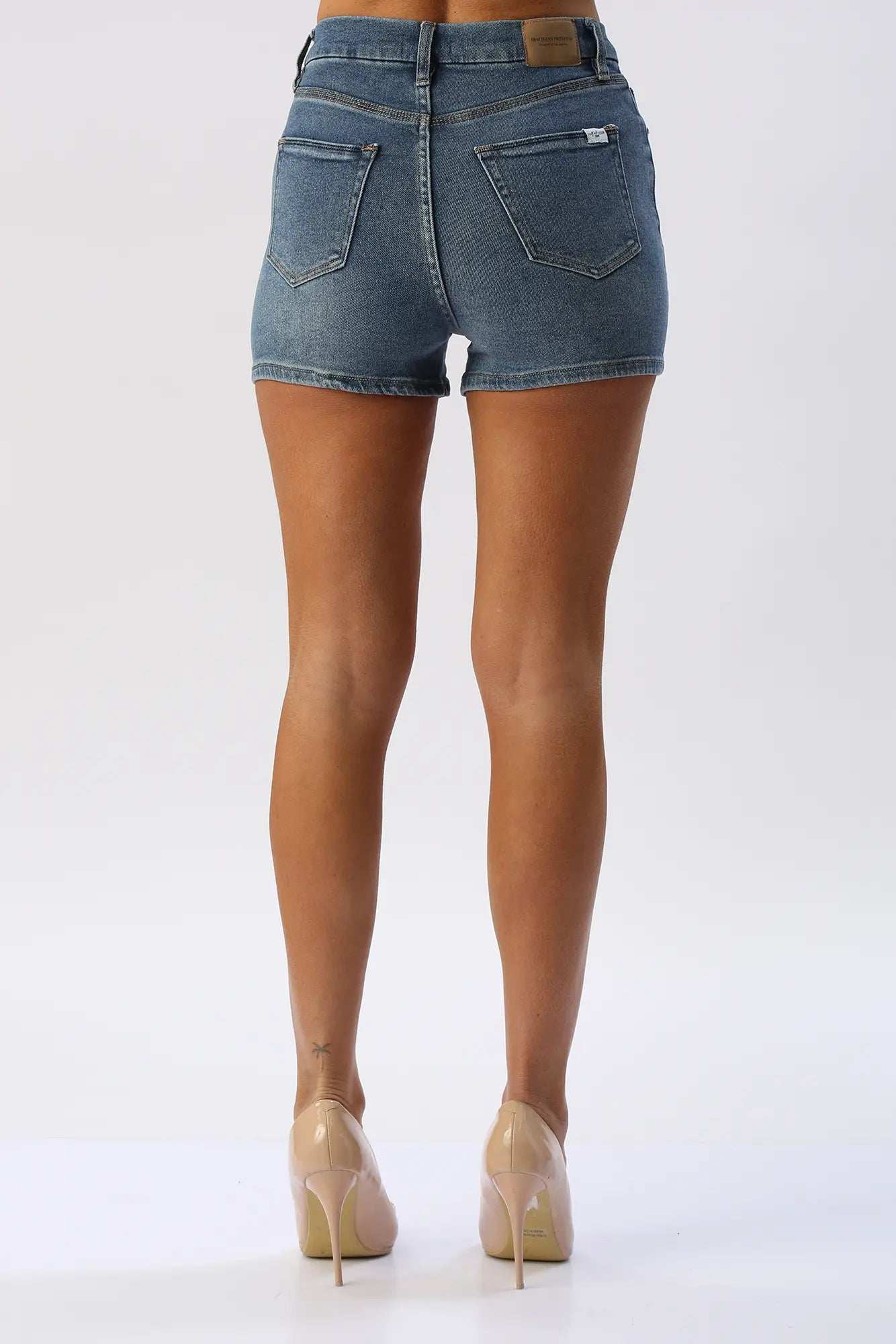 Short Denim Tiro Alto con Rotos I&M