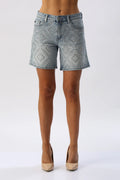 Short Largo Tiro Medio Con Taches En Rombo KANCAN