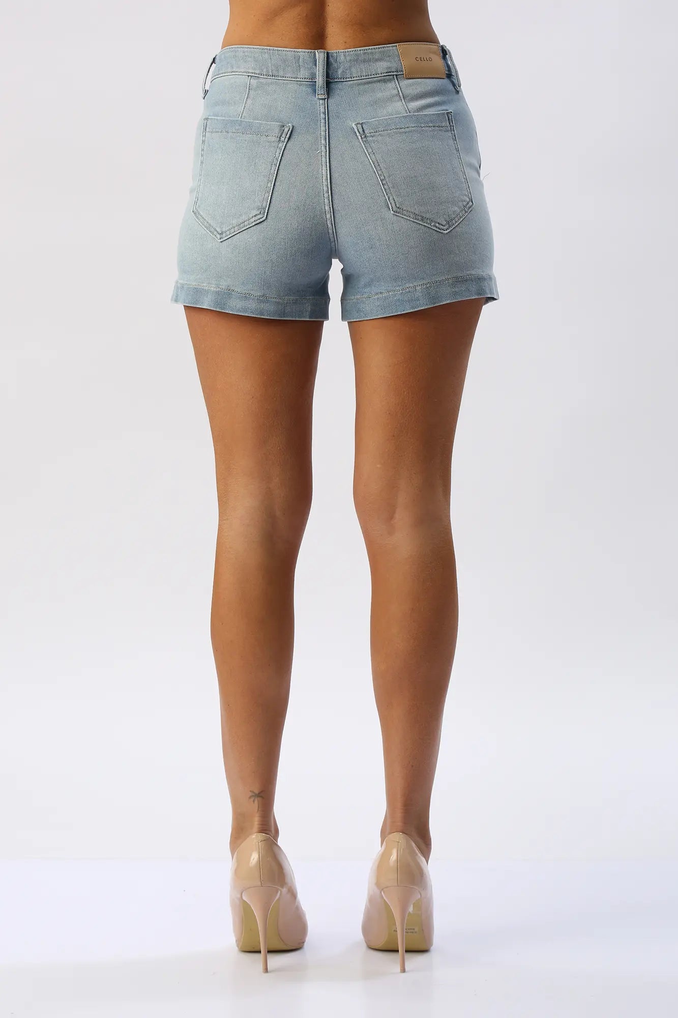 Short Denim Tiro Alto Clásico CELLO