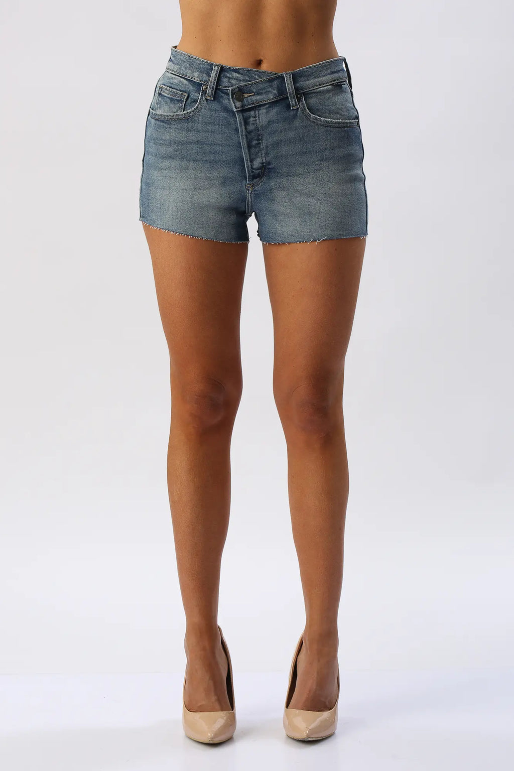 Short Denim Tiro Alto con Pretina Cruzada CELLO