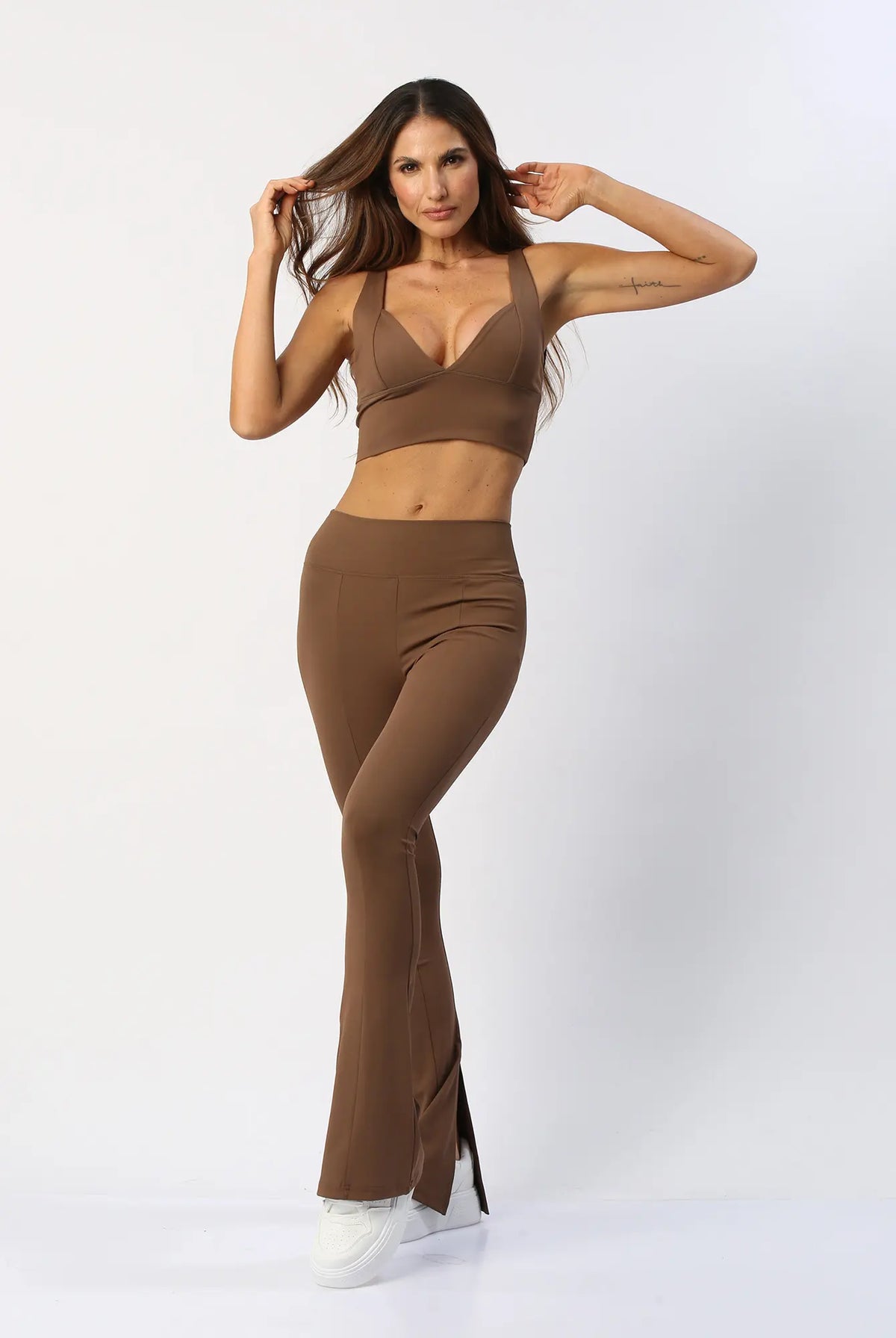 Set Deportivo Crop Top y Leggins Campana Anwnd