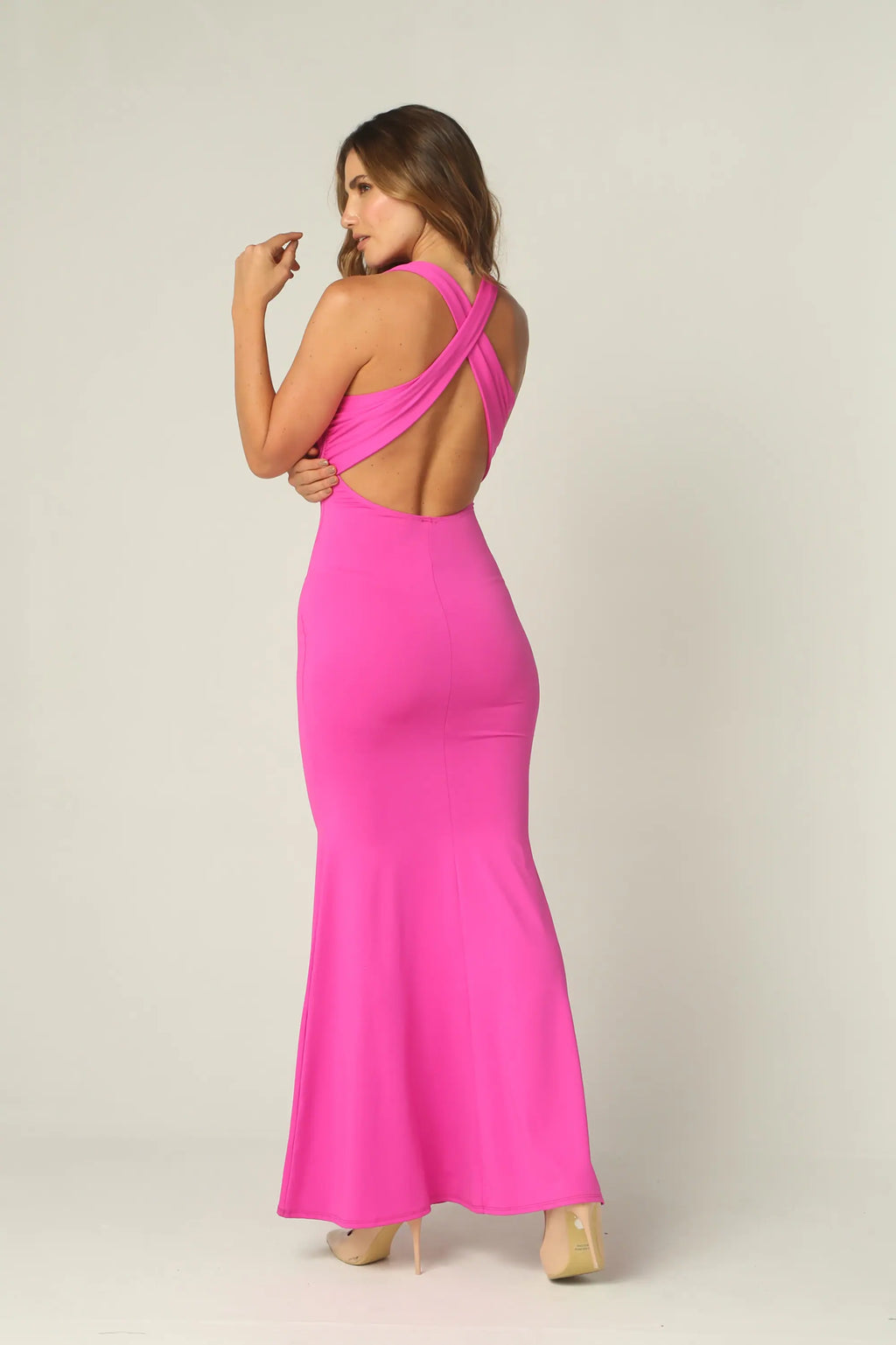 Vestido Largo De Tirantes Con Accesorio y Espalda Descubierta