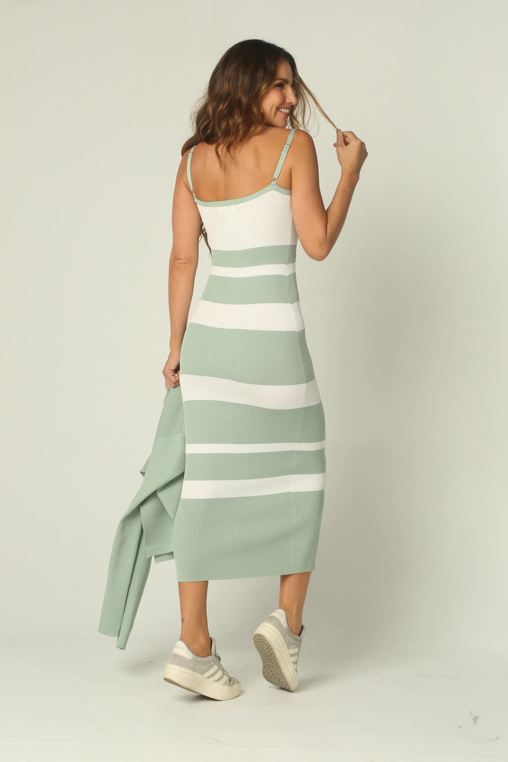 Vestido Largo De Tiras Con Buzo En Hilo