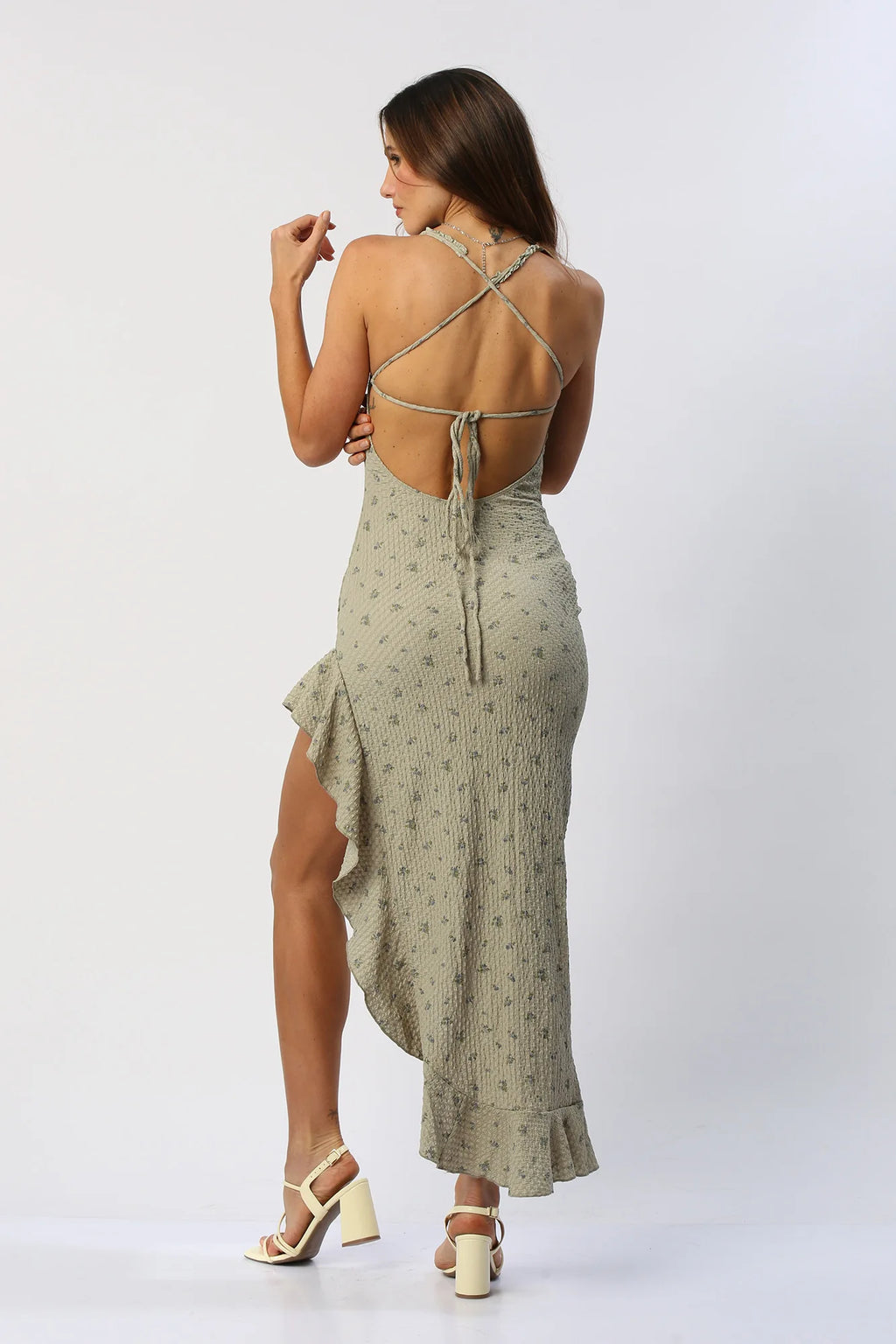 Vestido Largo Con Abertura Frontal Espalda Descubierta Con Tiras Ajustables