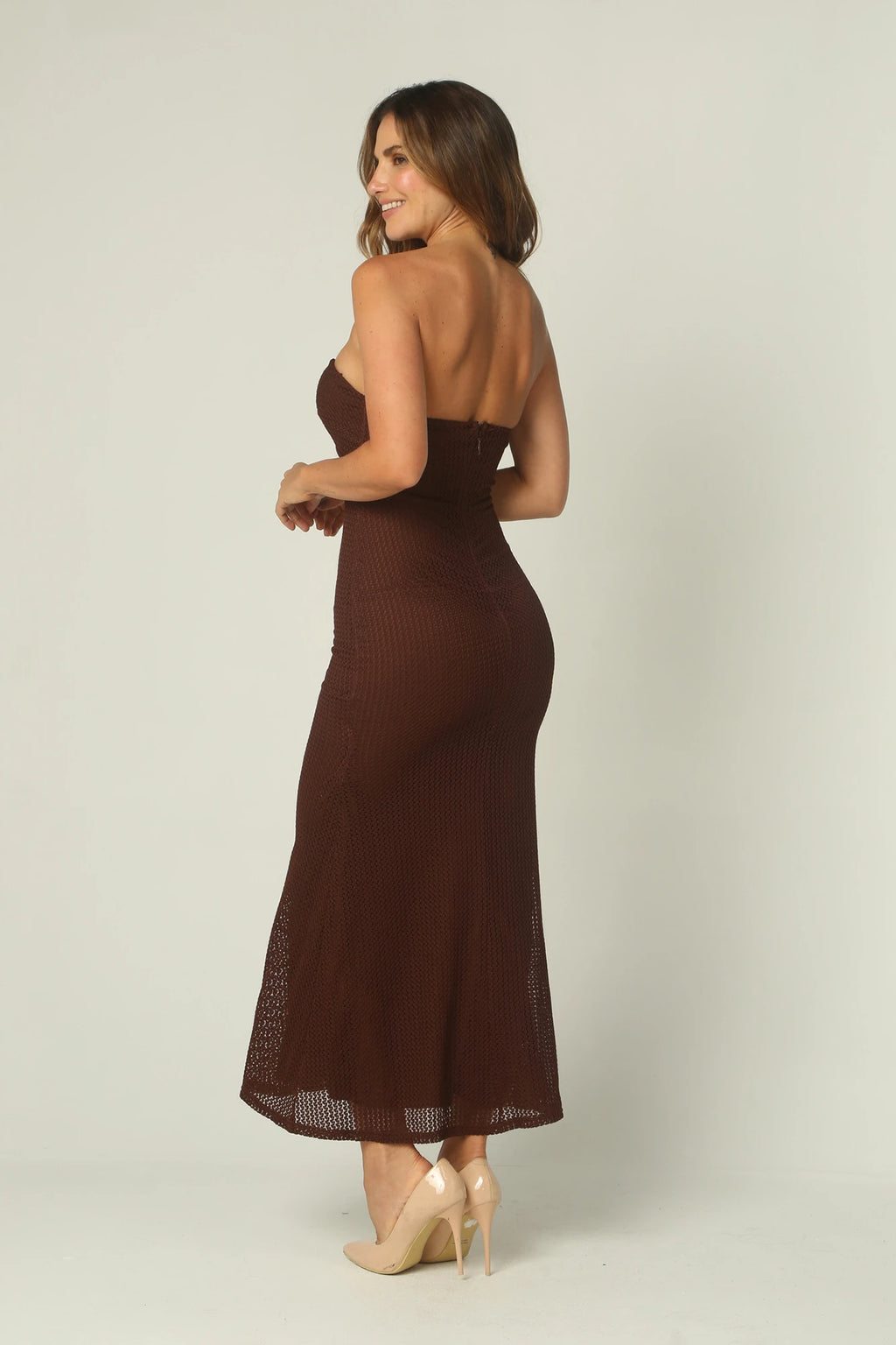 Vestido Largo Strapless Escote Con Accesorio