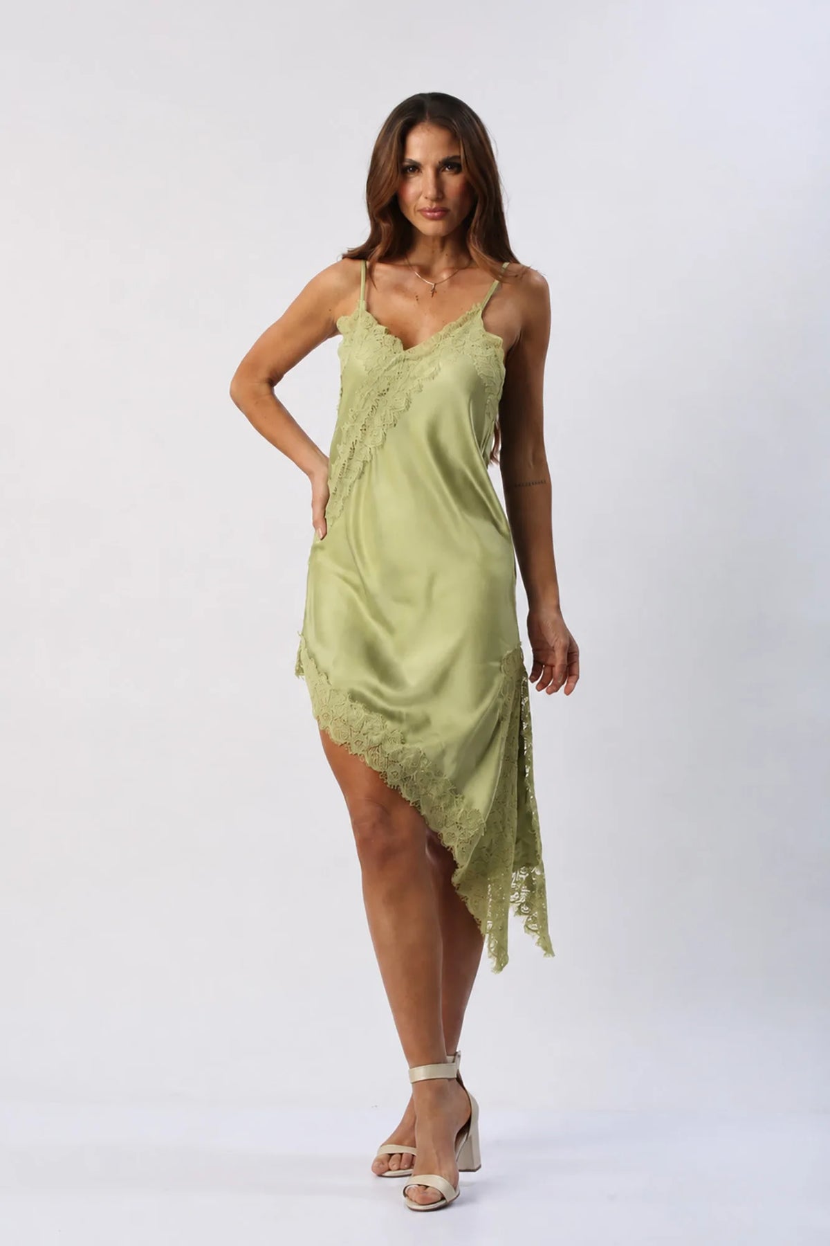 Vestido Lencero En Satín